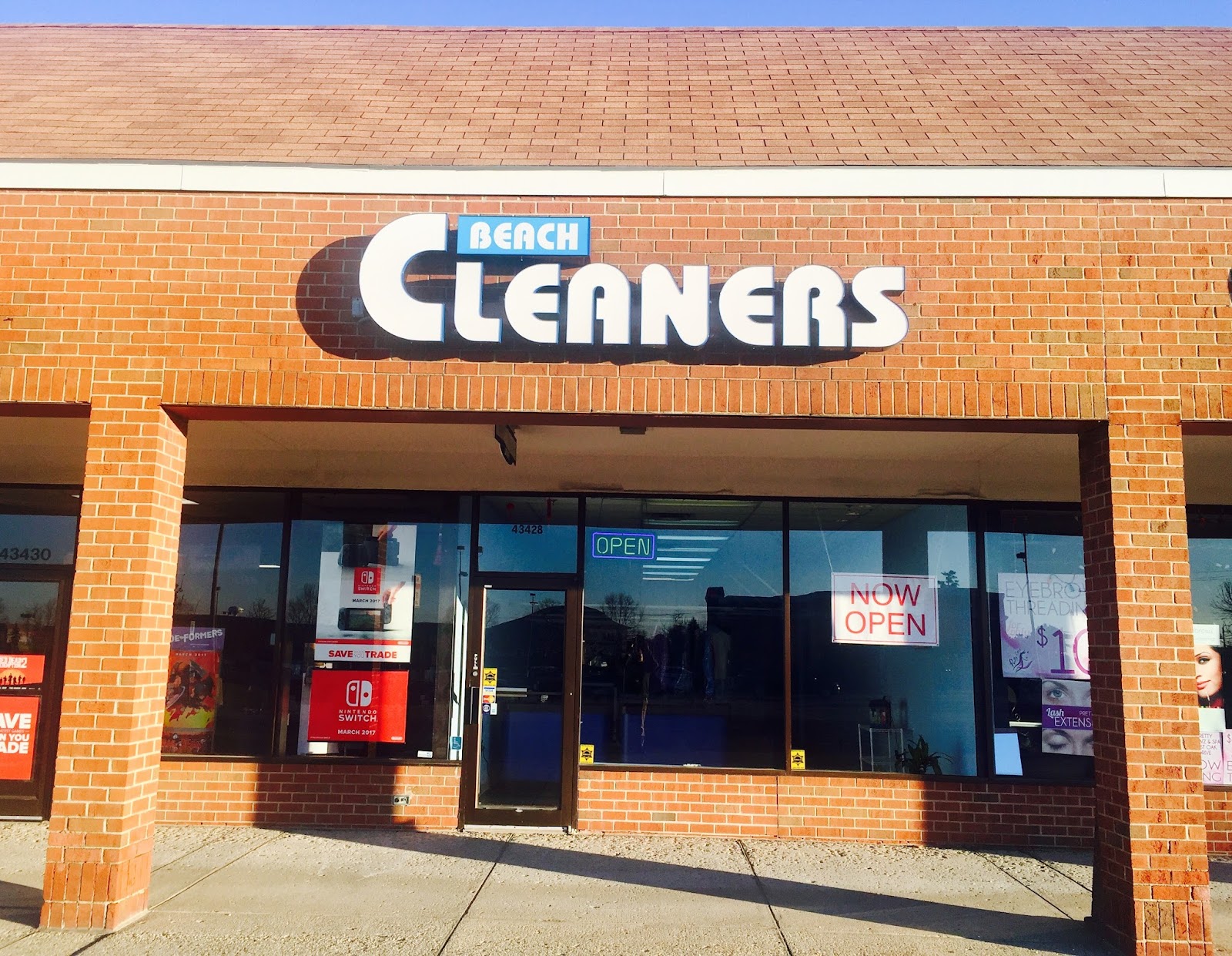 Beach Dry Cleaners Novi in Novi