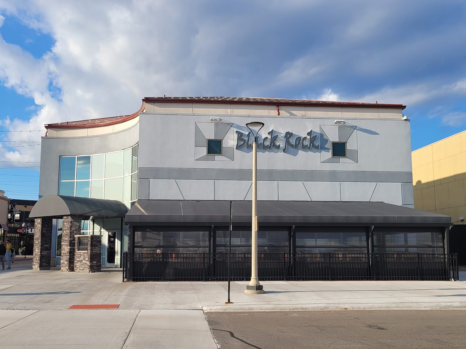 Black Rock Bar & Grill in Novi