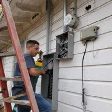 Electrician Pros in