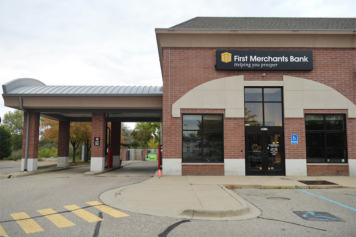 First Merchants Bank in Novi