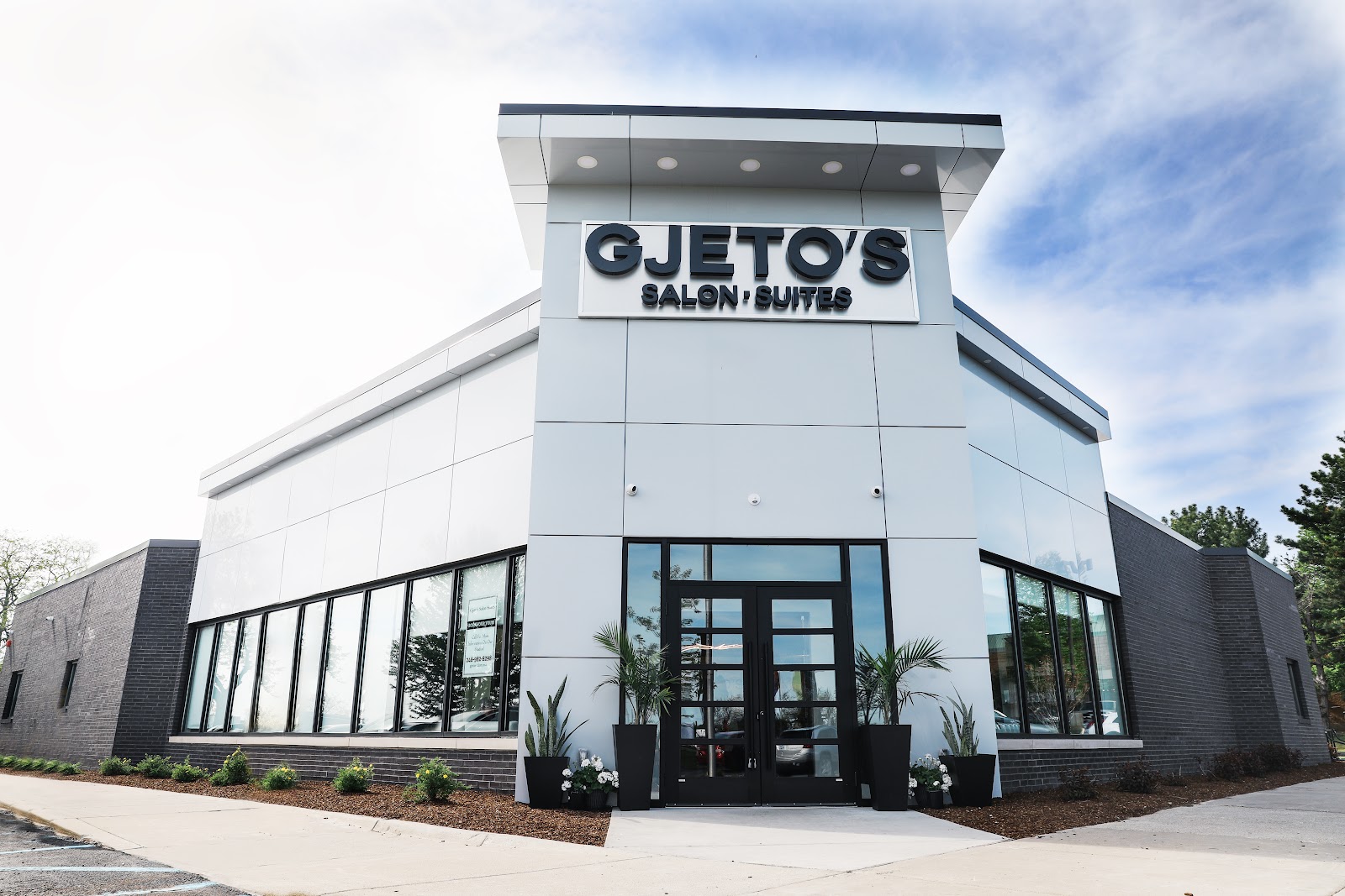 Gjetos Salon Suites — photo