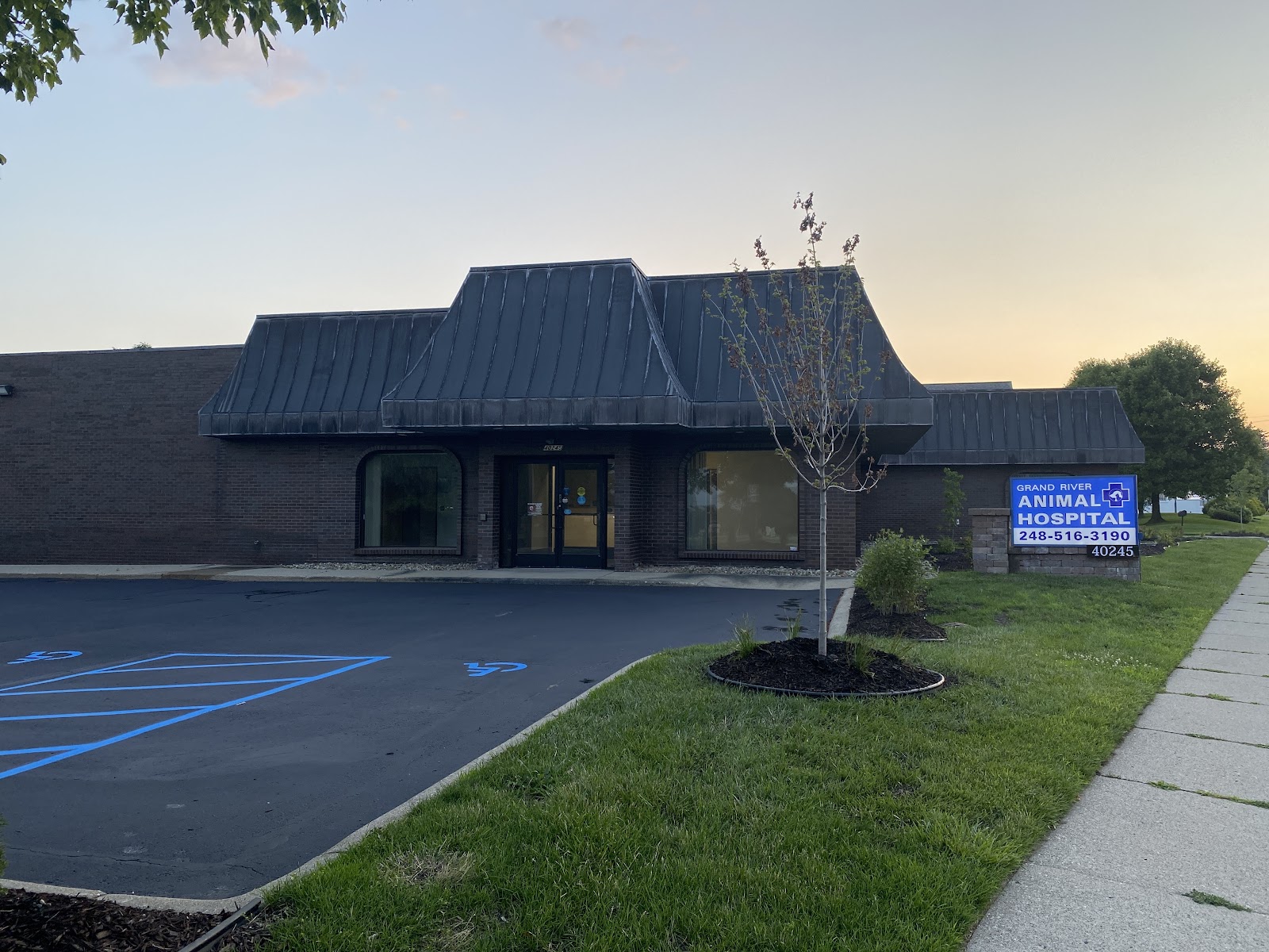 Grand River Animal Hospital — photo