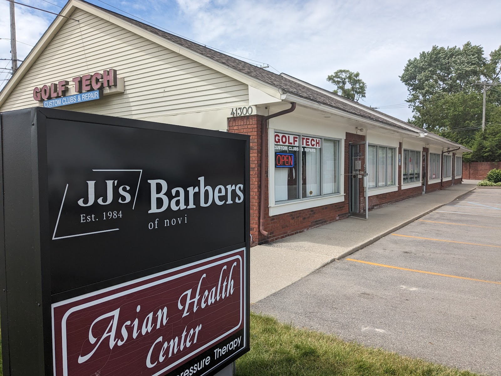 JJ's Barbers in Novi