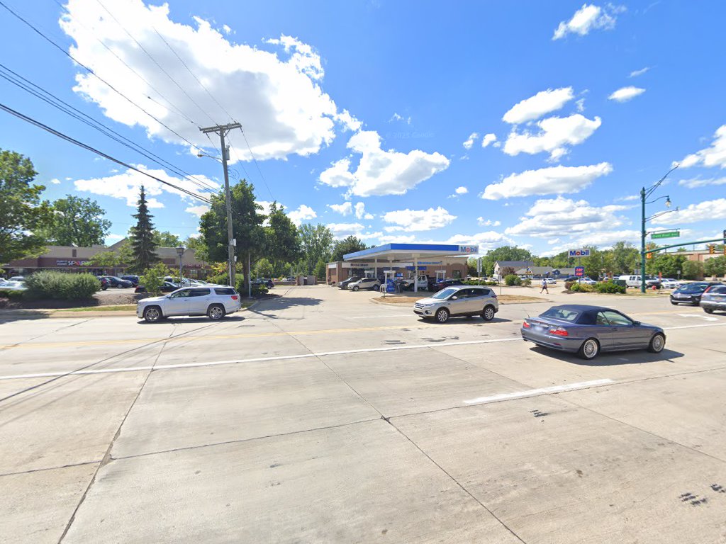 Mobil Mart in Novi
