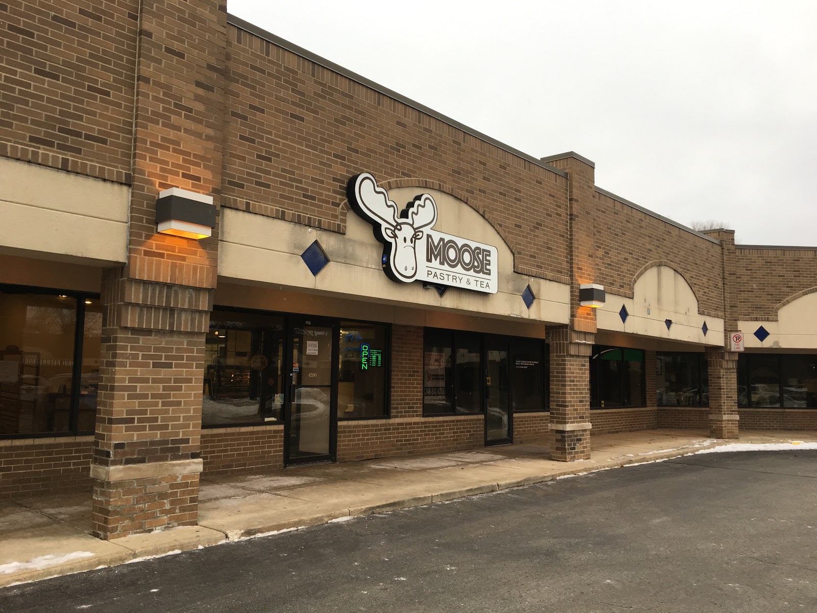 Moose Pastry & Tea in Novi