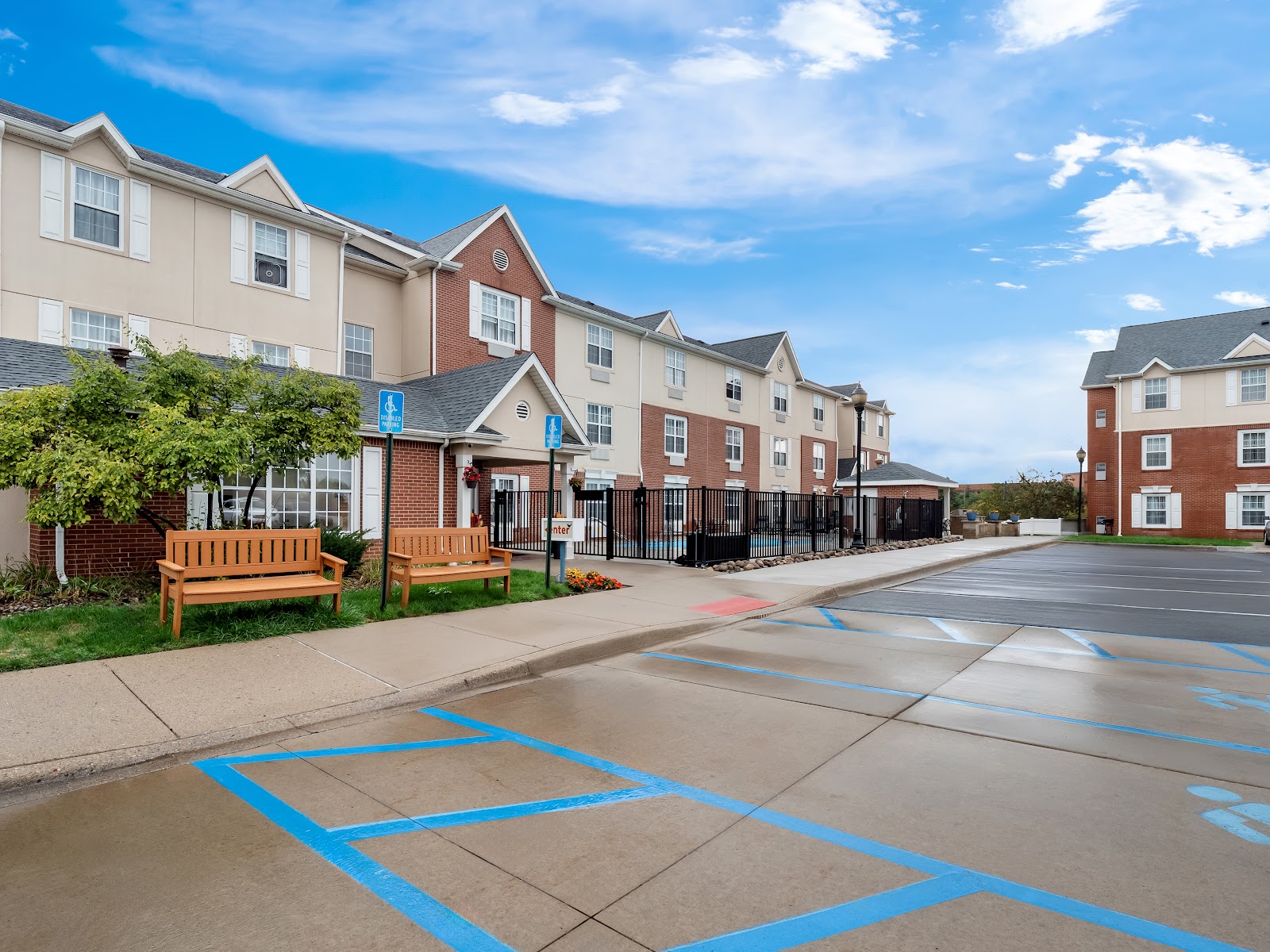 Sonesta Simply Suites Detroit Novi — photo