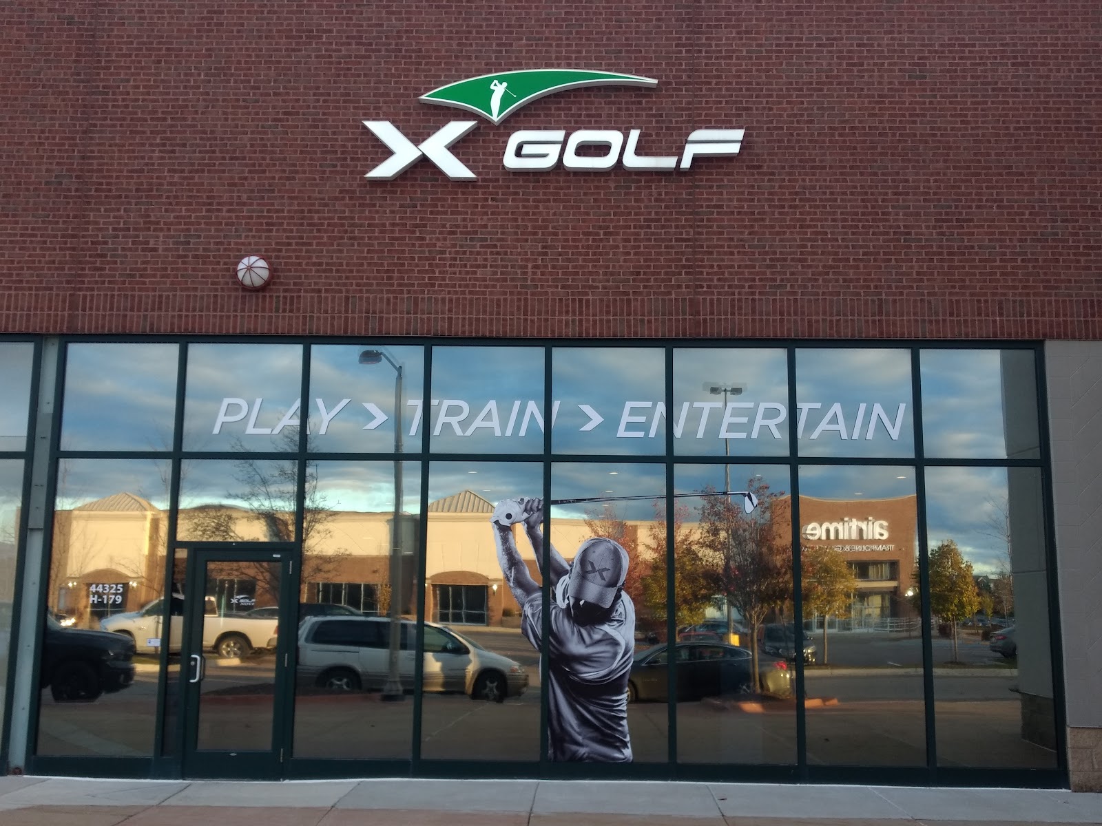 X-Golf Novi — photo
